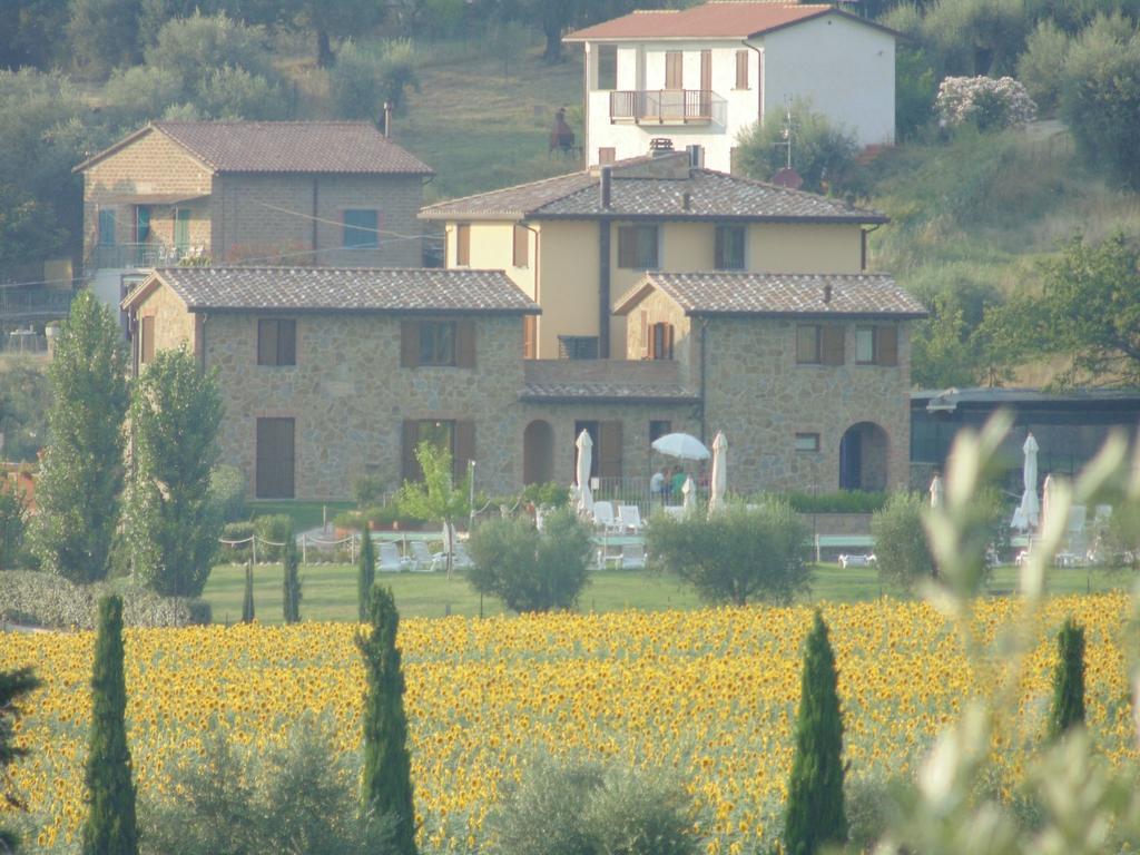Il Borgo Sul Lago Monte del Lago ภายนอก รูปภาพ
